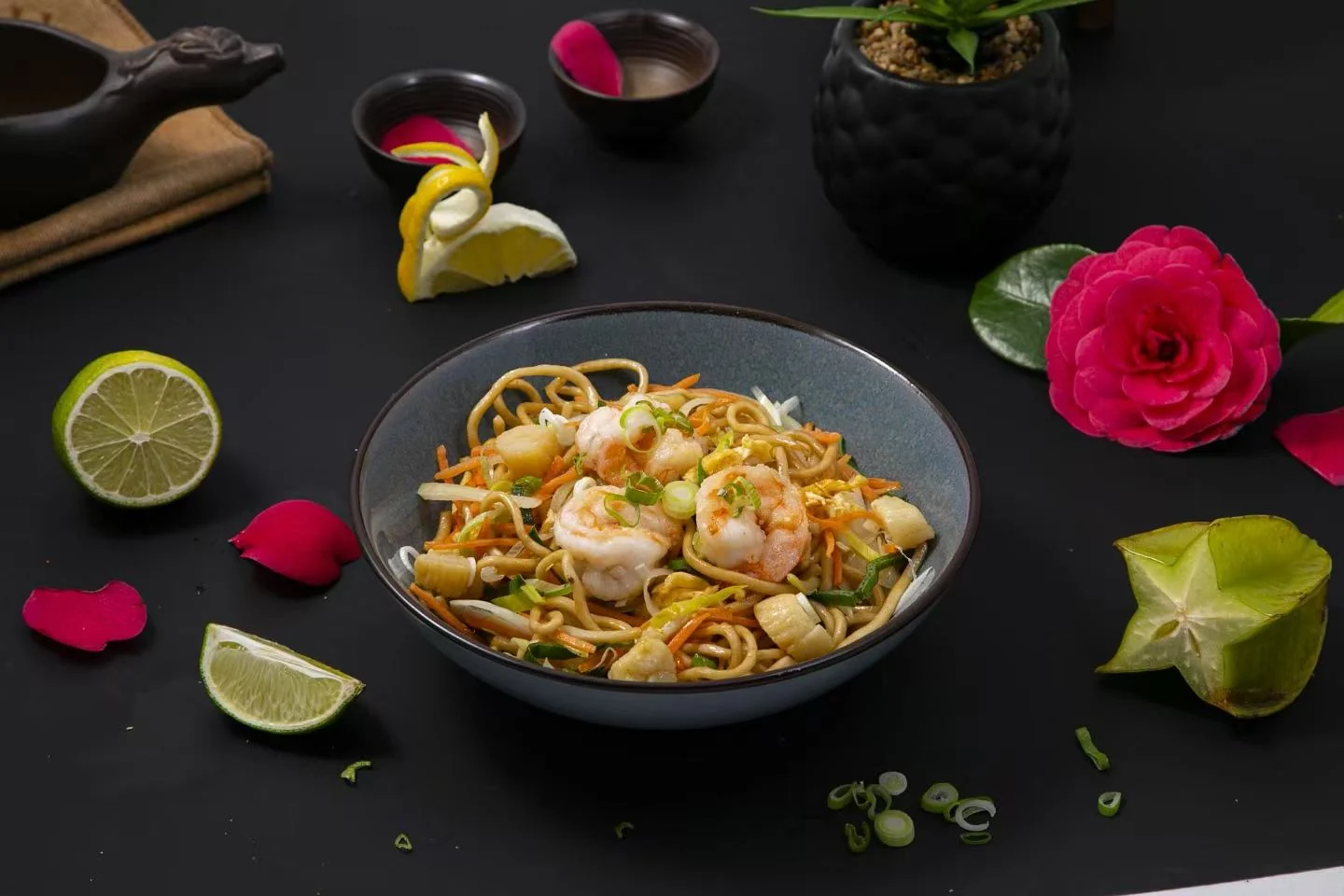 Nouilles sautées aux fruits de mer