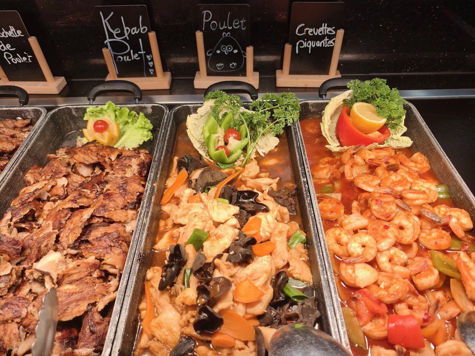 Plats chauds du buffet