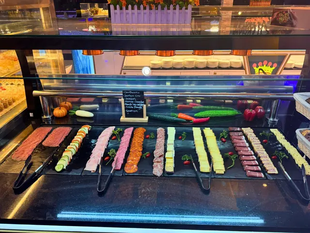 Brochettes et légumes pour le grill